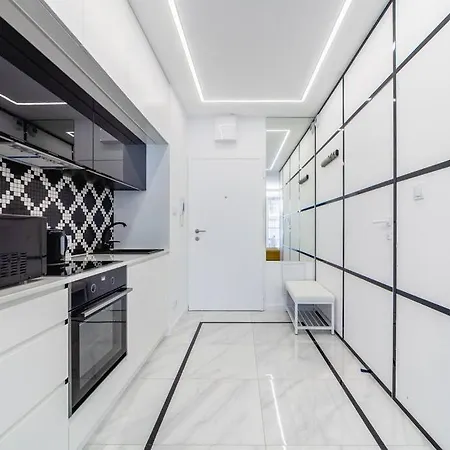 Stylowy Centrum Warszawy Z Tarasem Варшава